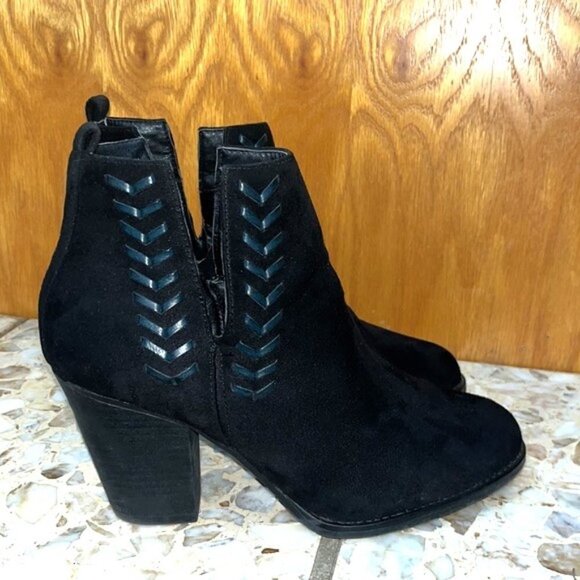 Dominique Nicole Womens Black Faux Suede Stacked Heel Presley Booties Size 10 W - Picture 3 of 8